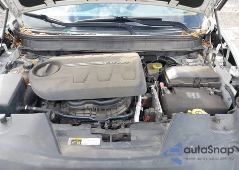 2015 Jeep Cherokee Latitude z USA, uszkodzony, nr VIN 1C4PJMCSXFW610025